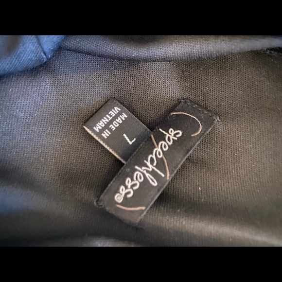 Black Formal Dress with cute silver design ! - Picture 6 of 7